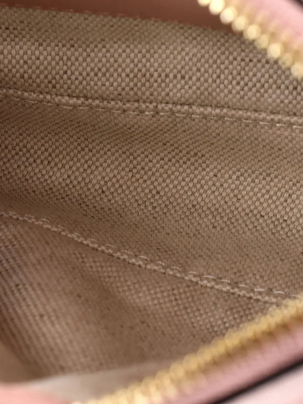 Pre-OwnedGucci Pre-OwnedZip GG Embossed Matelasse Leather Mini shoulder bag