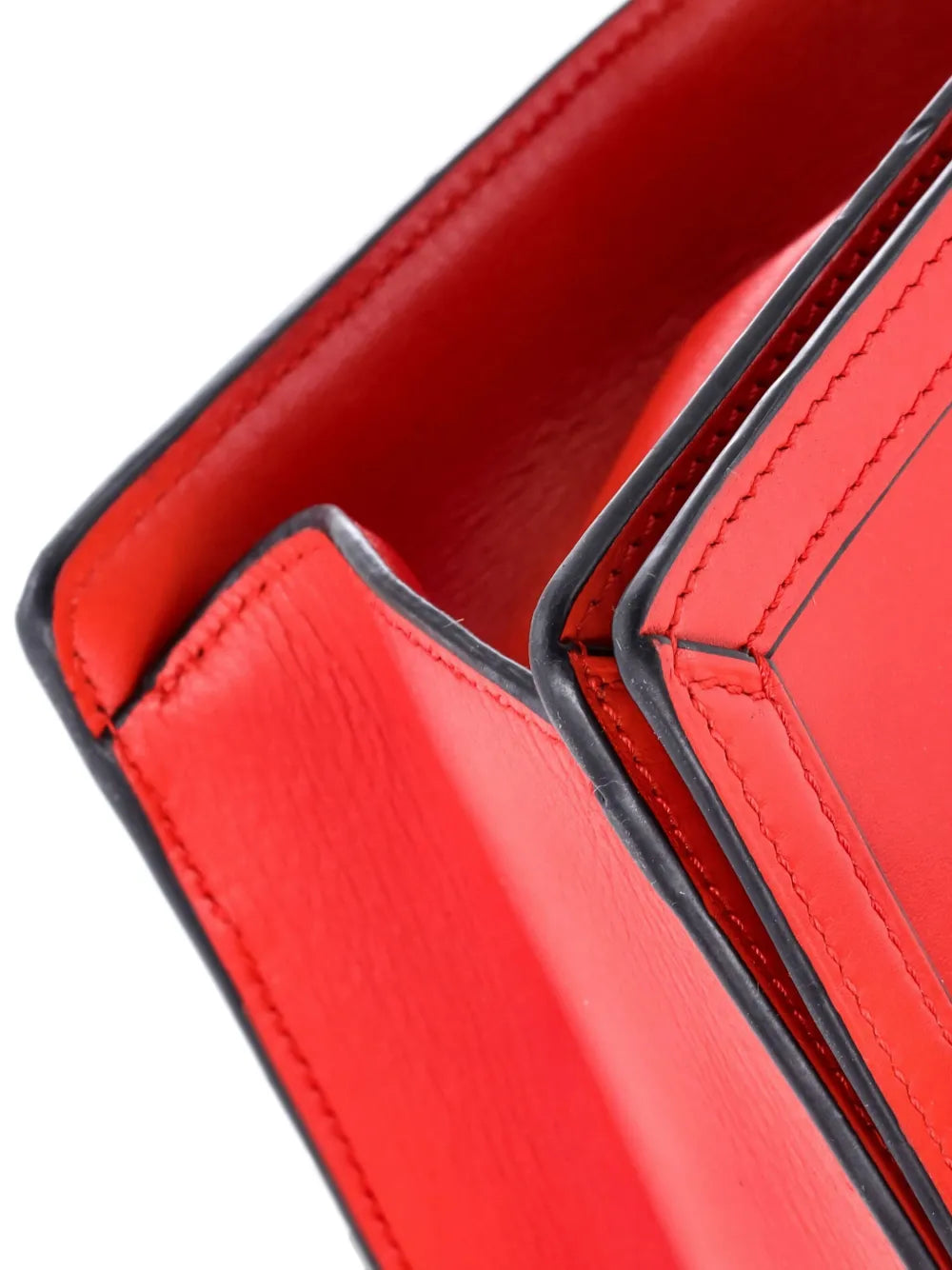 Pre-OwnedLoewe Pre-OwnedBarcelona Leather Medium shoulder bag