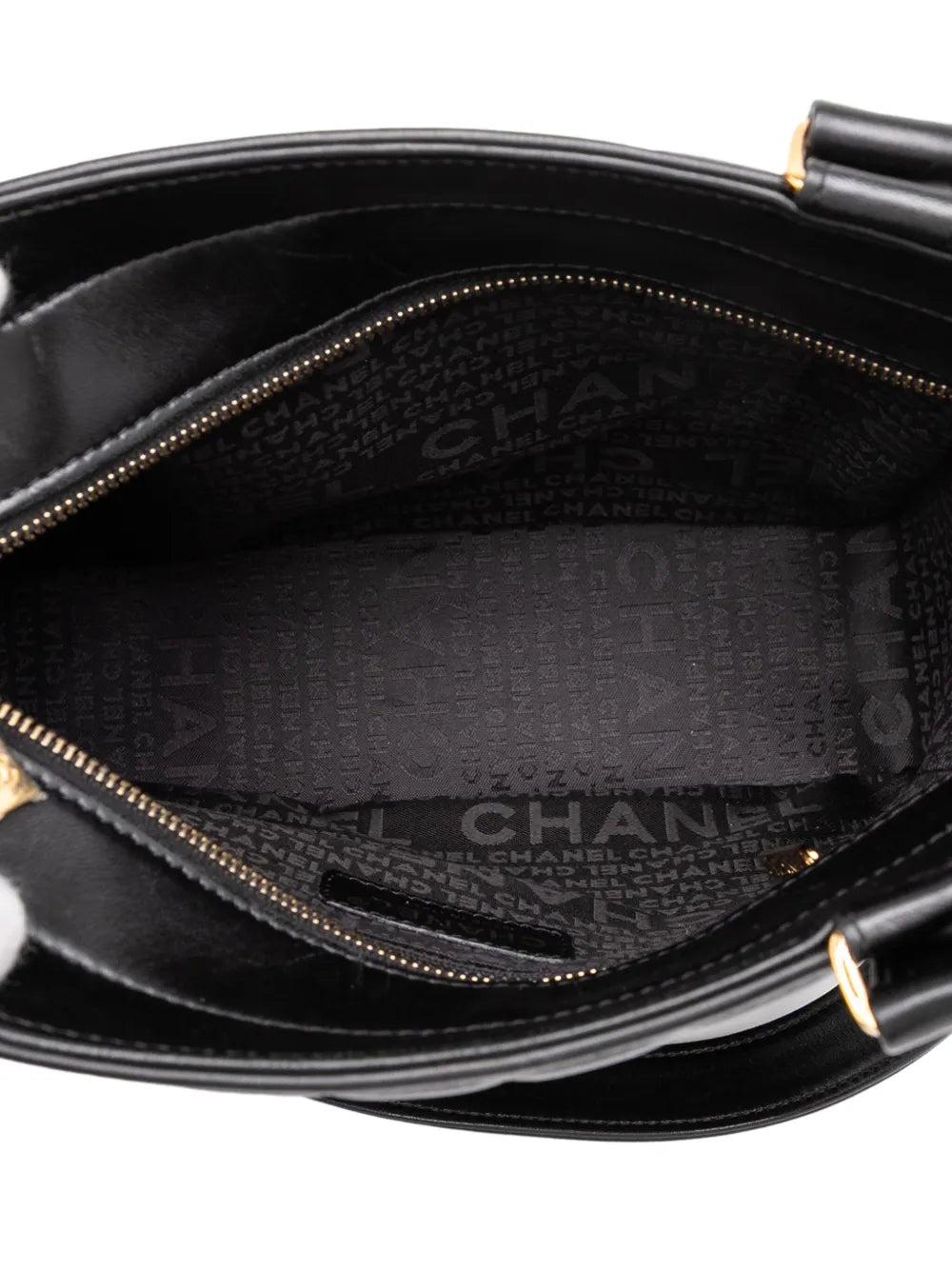 Pre-OwnedCHANEL Pre-Owned2003-2004 Chocolate Bar Lambskin shoulder bag