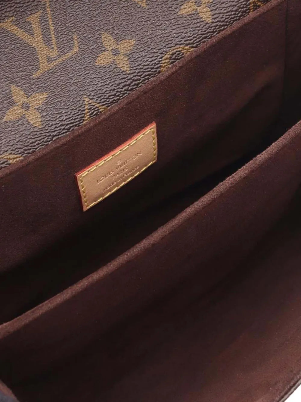Pre-OwnedLouis Vuitton Pre-Owned2021-2025 Monogram Pochette Metis satchel