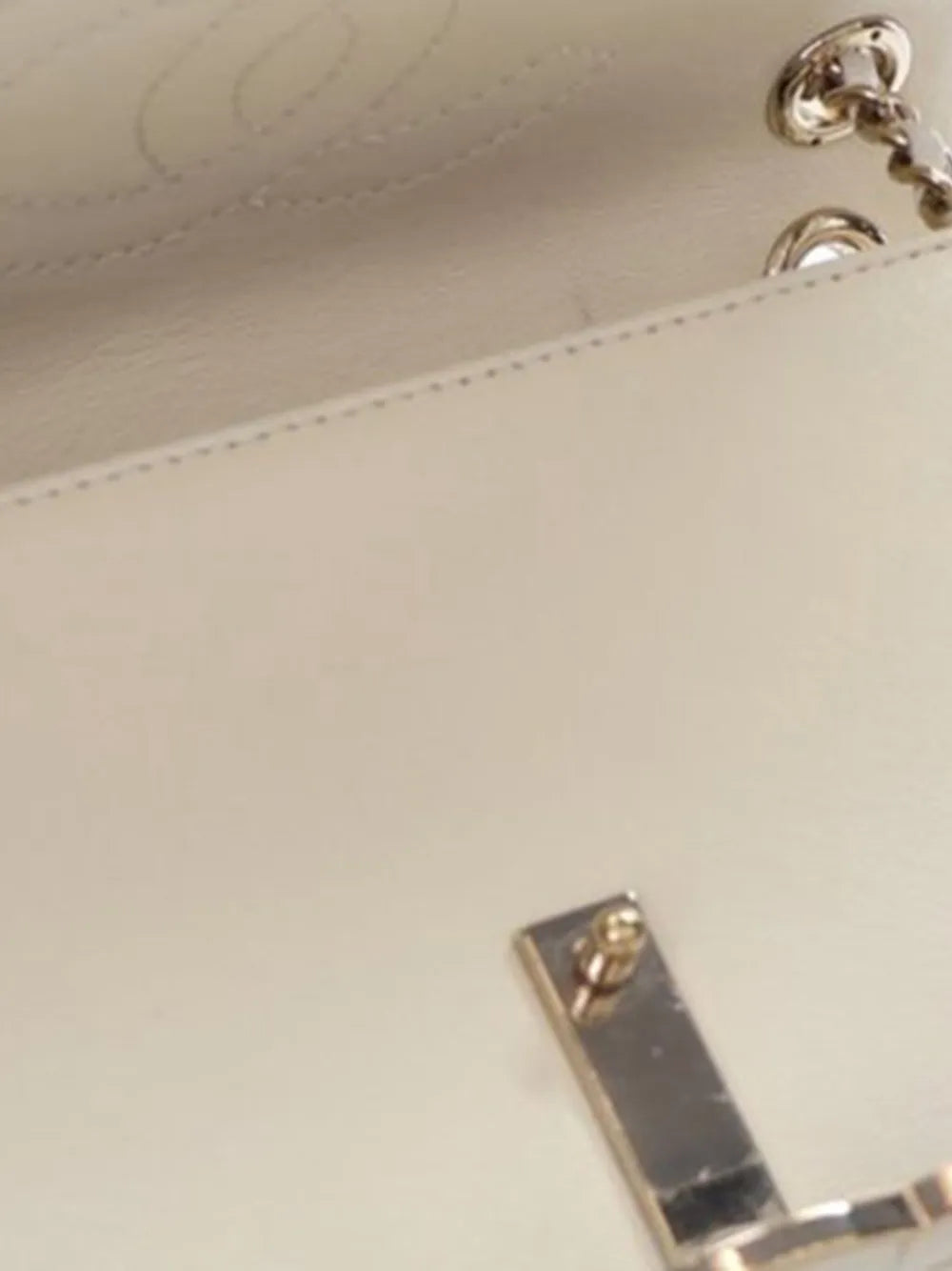 Pre-OwnedCHANEL Pre-Owned2017-2018 Small CC Chevron Sheepskin Subtle Flap crossbody bag