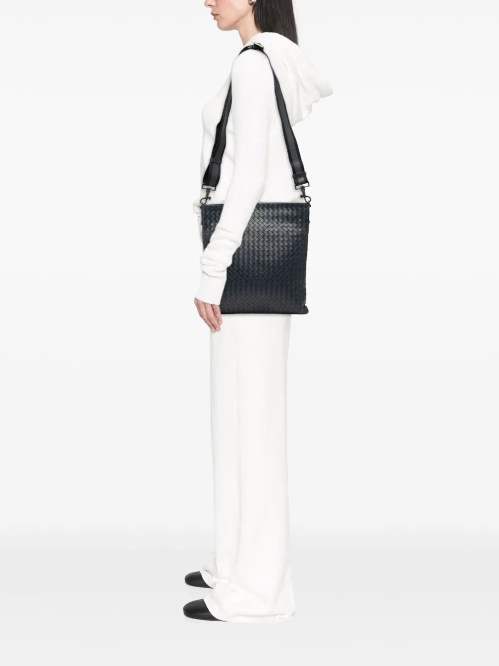 Pre-OwnedBottega Veneta Pre-Owned2012-2025 Nappa Intrecciato VN crossbody bag