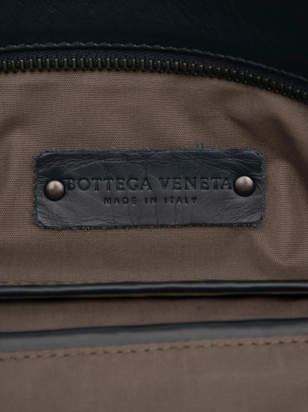 Pre-OwnedBottega Veneta Pre-Owned2012-2025 Nappa Intrecciato VN crossbody bag