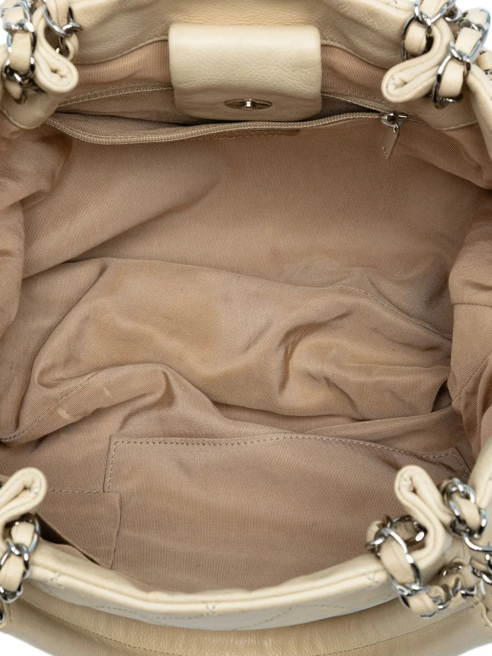 Pre-OwnedCHANEL Pre-Owned2010-2011 CC Quilted Caviar Expandable tote bag