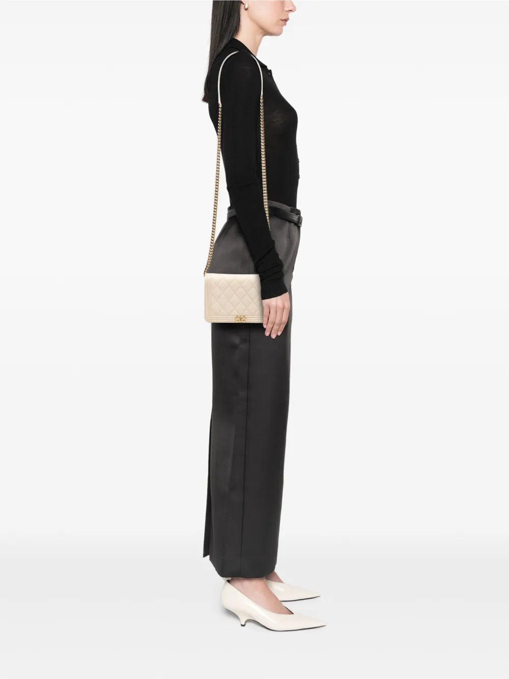 Pre-OwnedCHANEL Pre-Owned2019 Quilted Caviar Boy Wallet on Chain crossbody bag