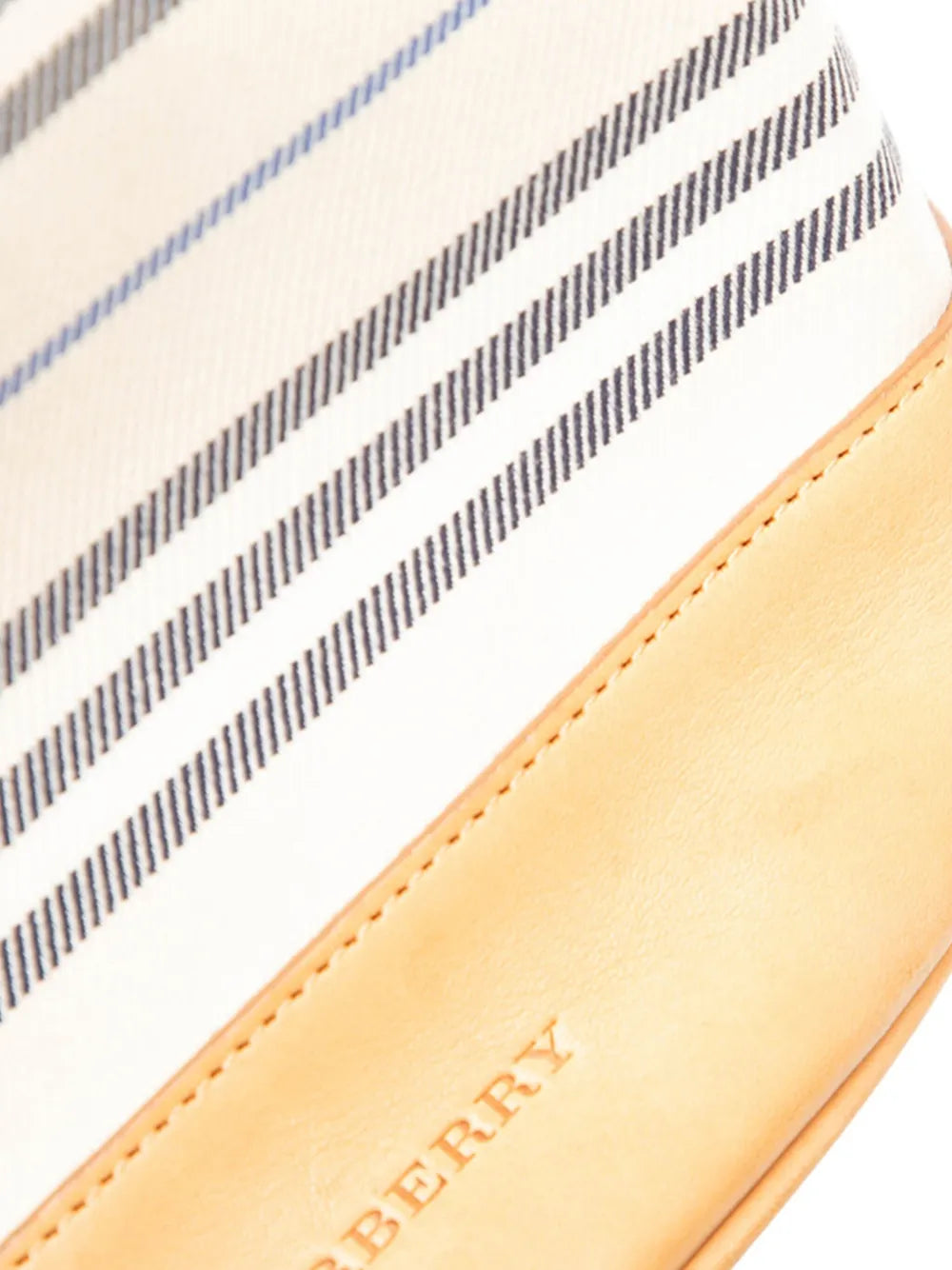 Pre-OwnedBurberry Pre-Owned2000-2017 Canvas backpack