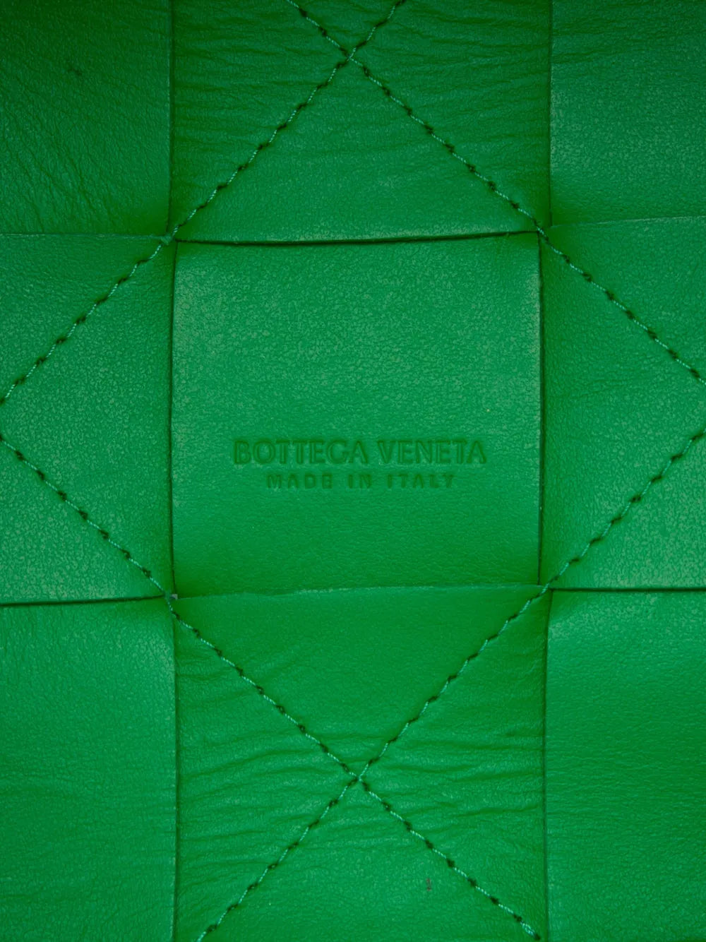 Pre-OwnedBottega Veneta Pre-Owned2012-2025 Small Nappa Maxi Intrecciato Cassette bucket bag