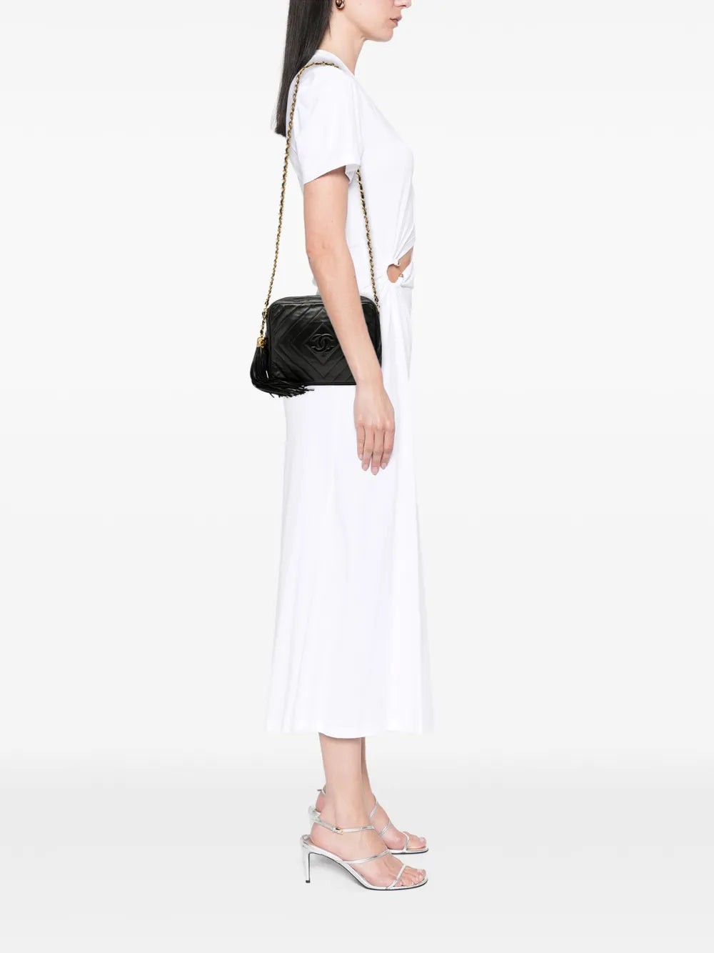 Pre-OwnedCHANEL Pre-Owned1989-1991 CC Chevron Quilted Lambskin Tassel Camera Case crossbody bag