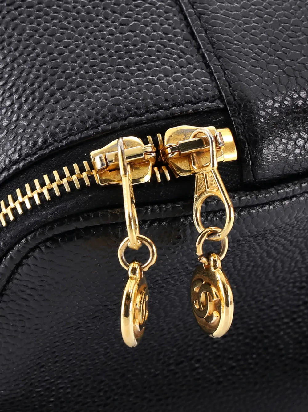 Pre-OwnedCHANEL Pre-OwnedTimeless Vanity Case Caviar Mini satchel