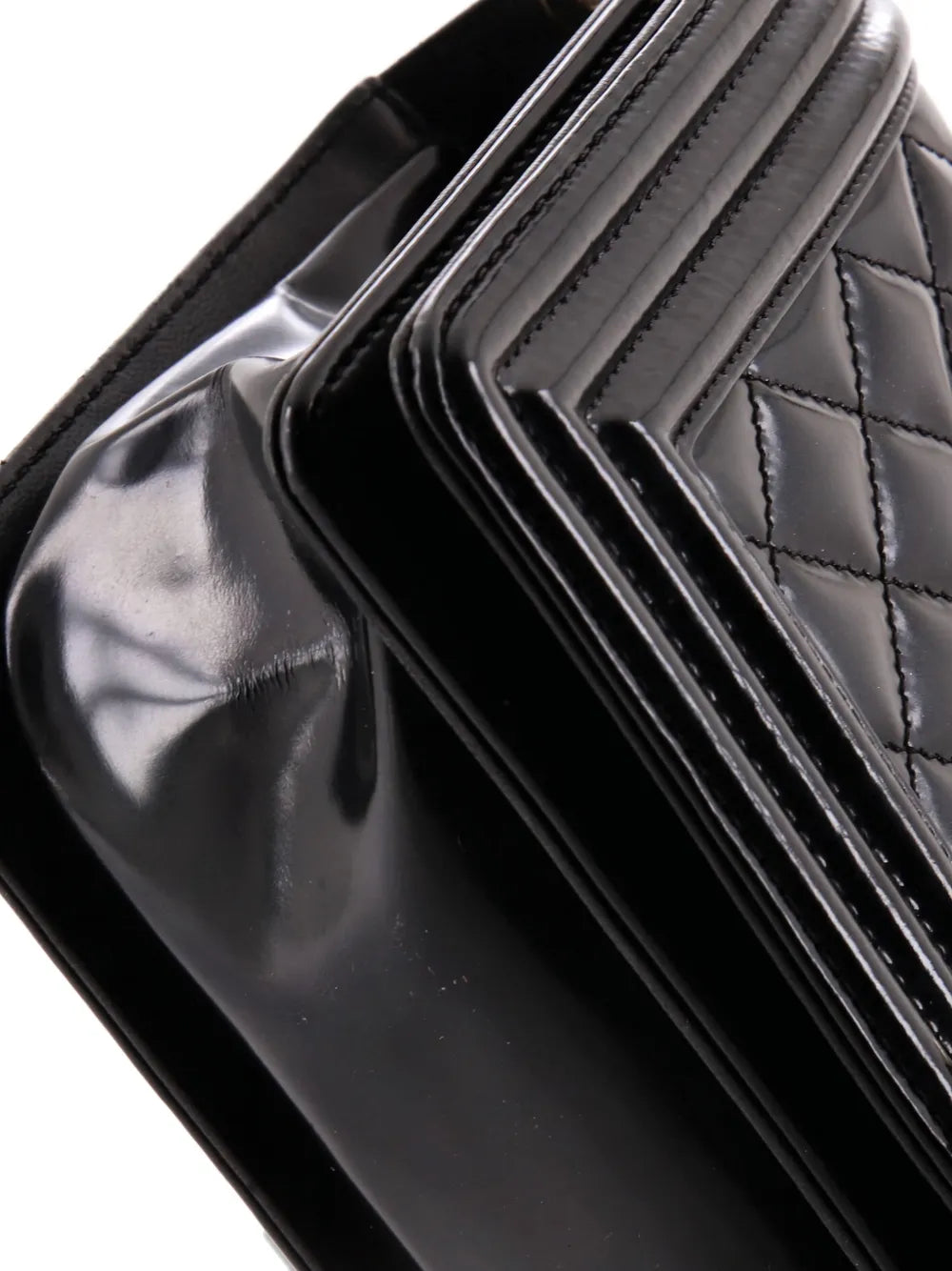 Pre-OwnedCHANEL Pre-OwnedBoy Flap Bag Quilted Iridescent Glazed Calfskin Old Medium shoulder bag