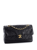 Pre-OwnedCHANEL Pre-OwnedCC Chain Flap Bag Quilted Lambskin Small crossbody bag