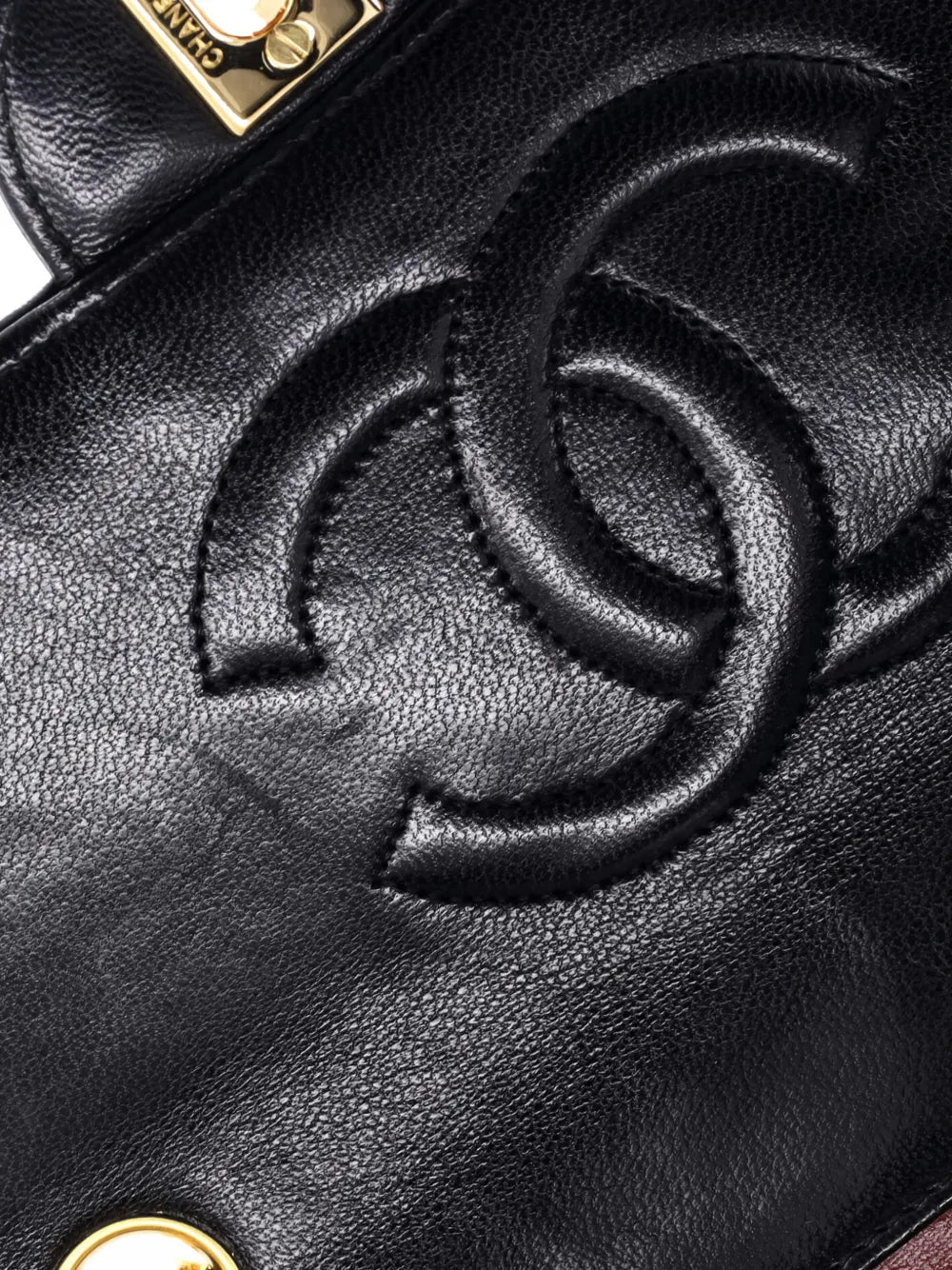 Pre-OwnedCHANEL Pre-OwnedCC Chain Flap Bag Quilted Lambskin Small crossbody bag