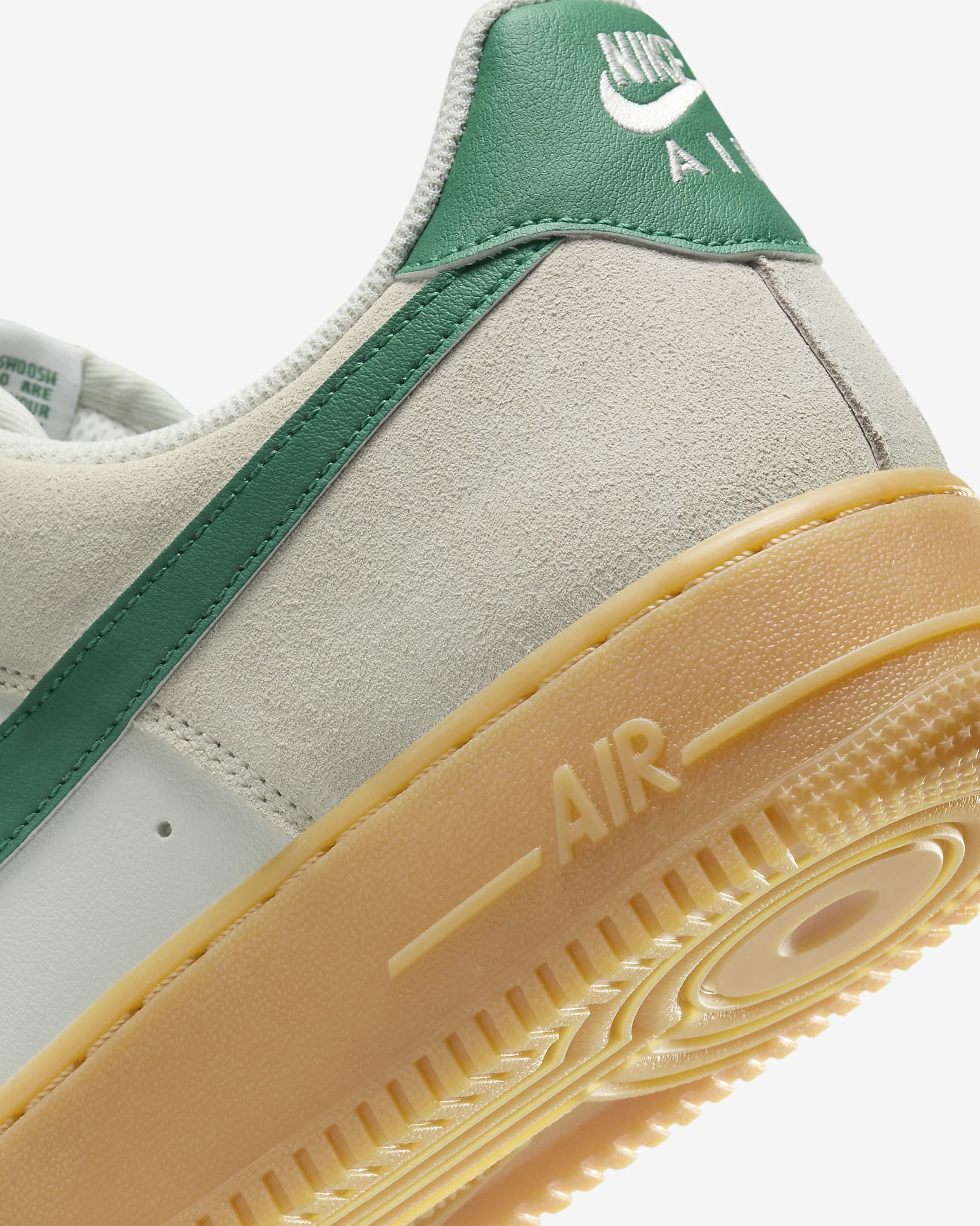 Nike Air Force 1 '07 LV8