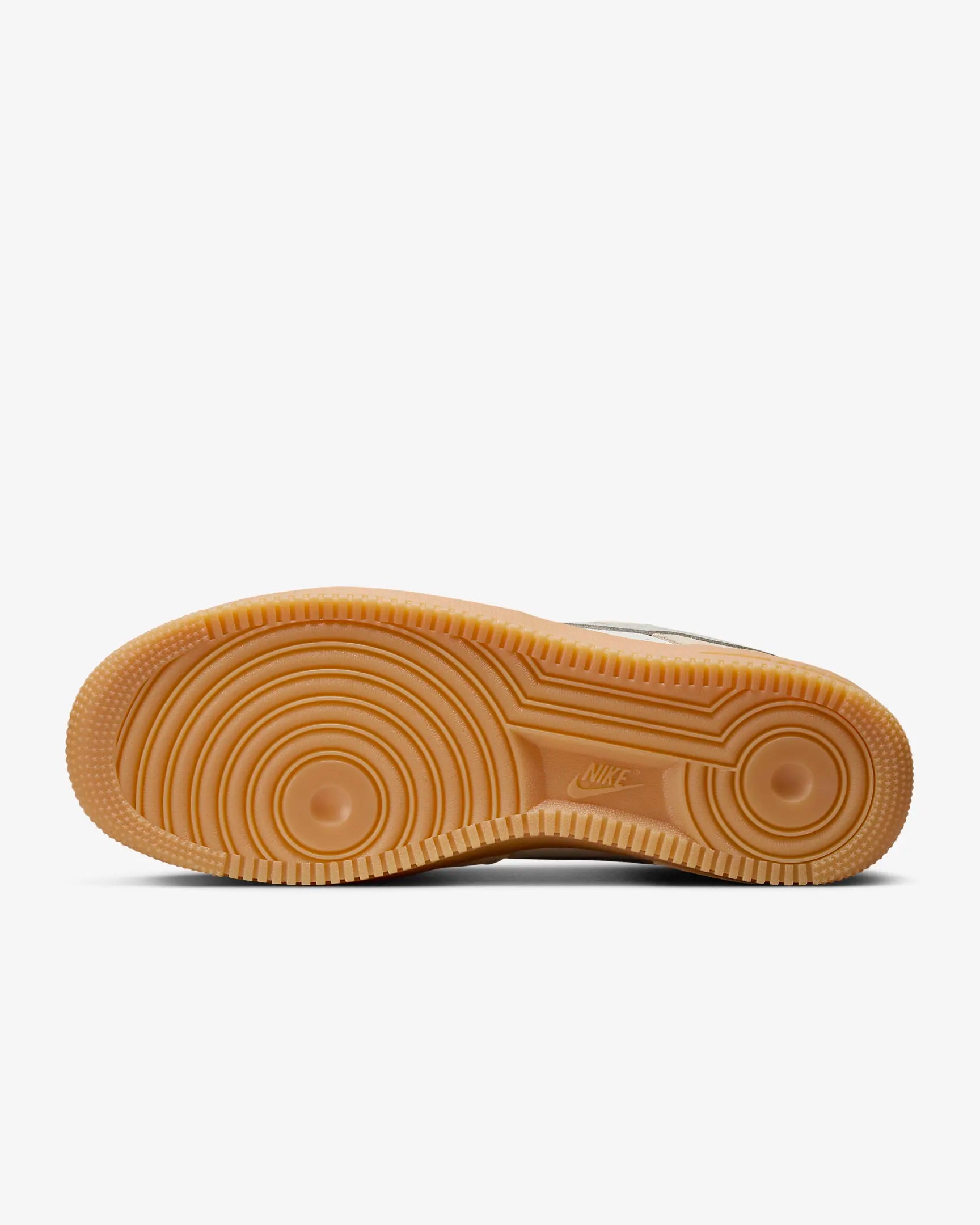 Nike Air Force 1 '07 LV8