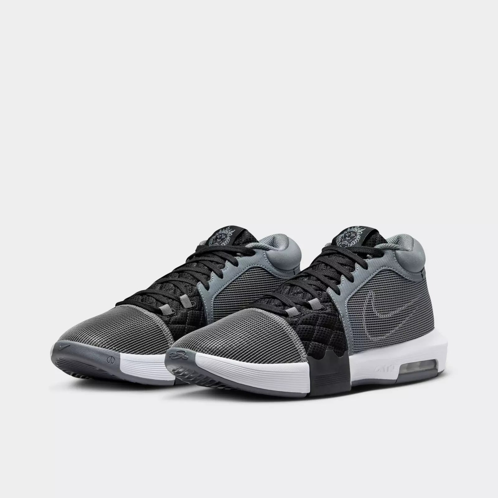 Men's Nike LeBron Witness 8 Basketball Shoes