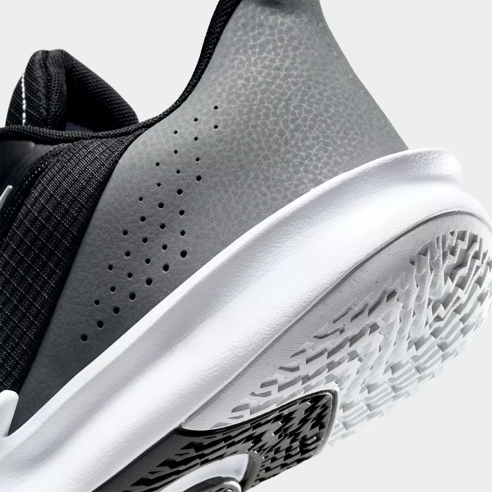 Men's Nike Precision 7 Basketball Shoes