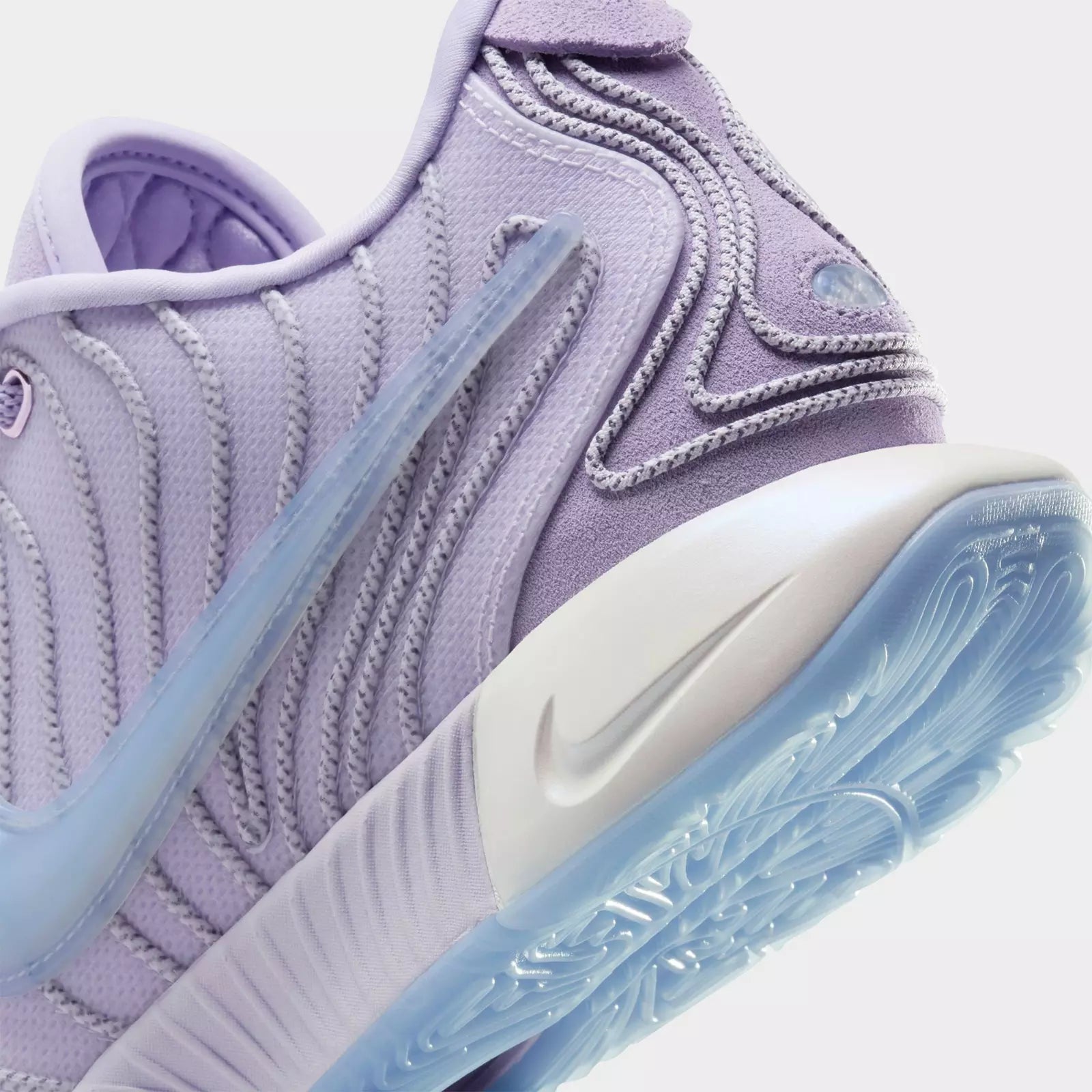 Men's Nike LeBron 21 Basketball Shoes