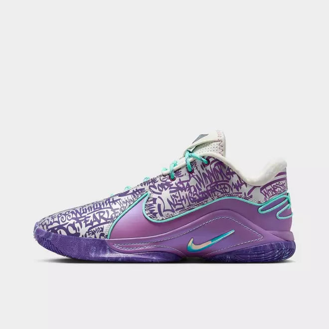 Men's Nike LeBron 22 Basketball Shoes