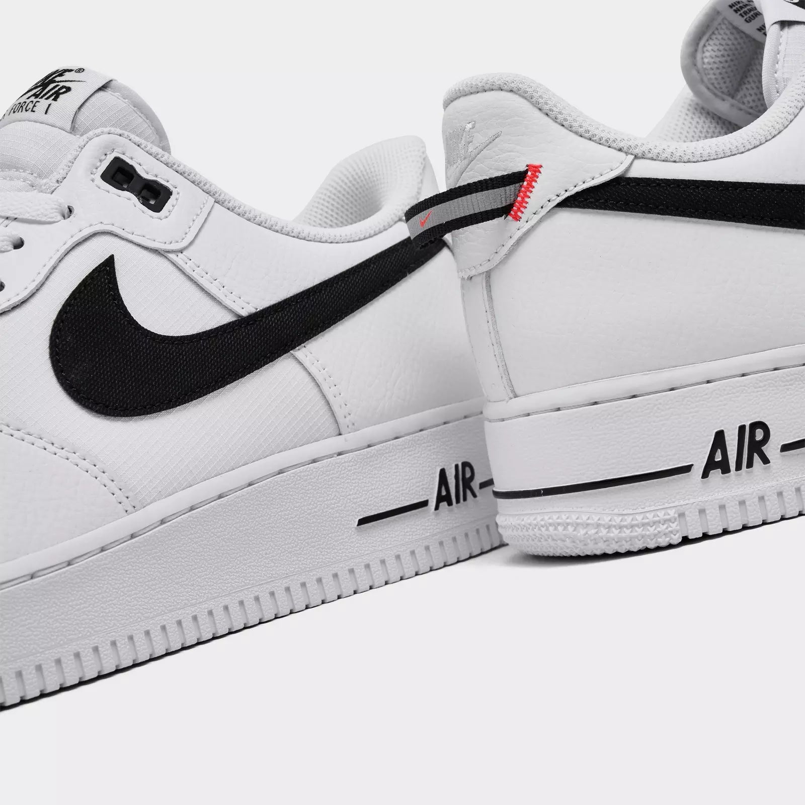 Men's Nike Air Force 1 '07 LV8 Casual Shoes