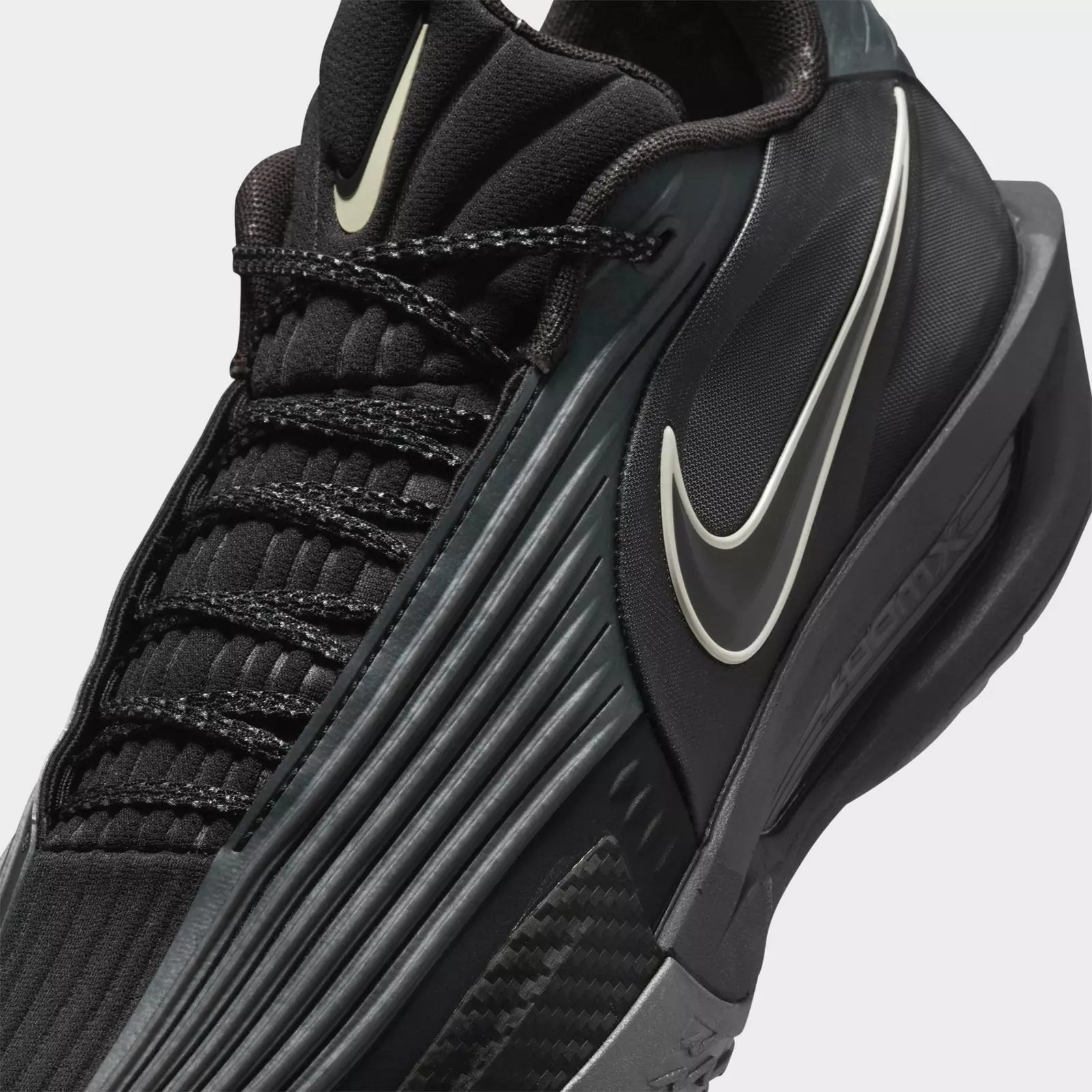 Men's Nike G.T. Cut 3 Turbo Basketball Shoes
