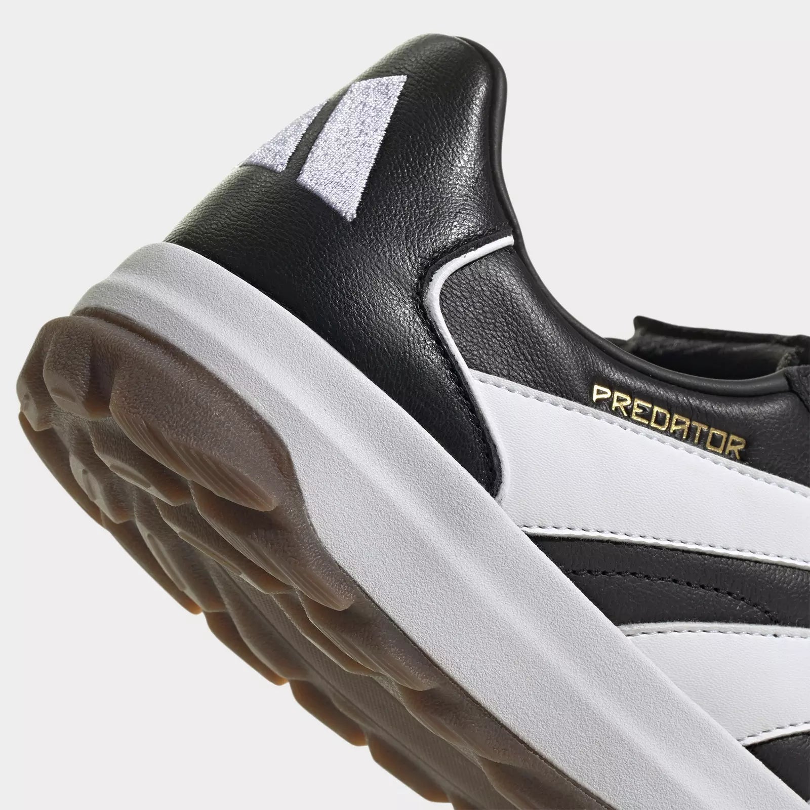 Men's adidas Predator Trainer Indoor Soccer Shoes