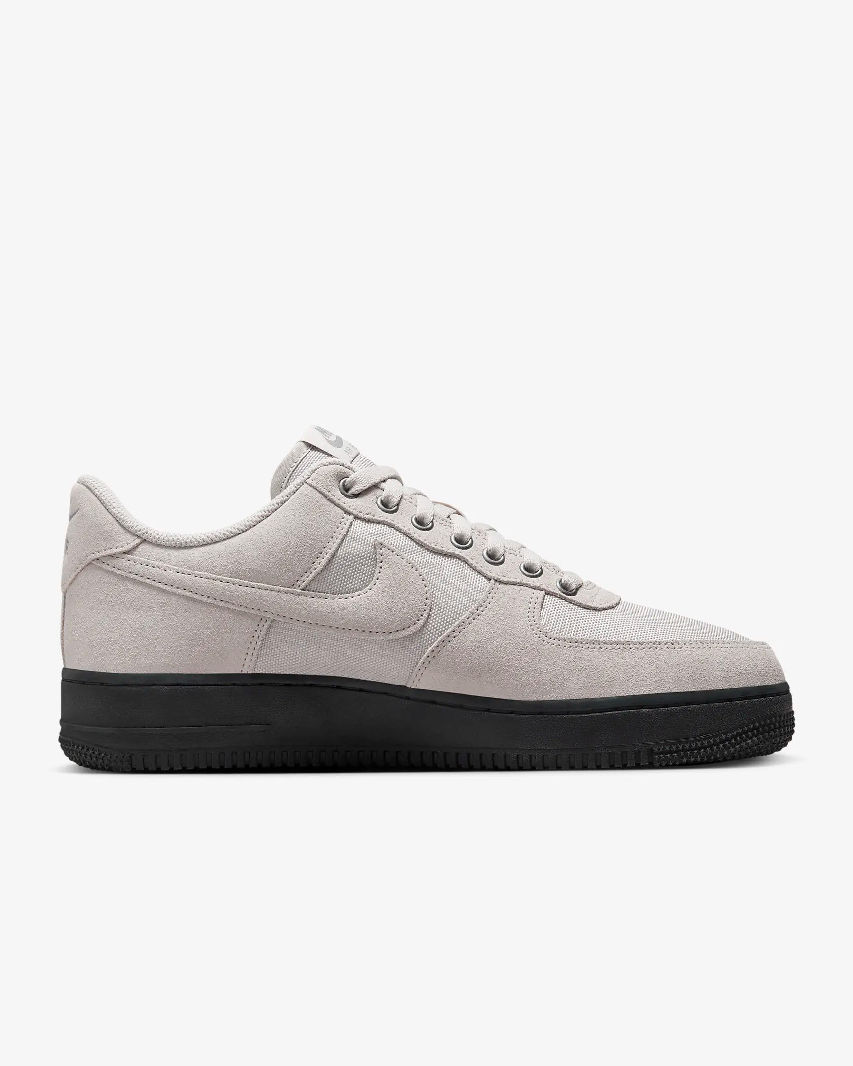 Nike Air Force 1 '07