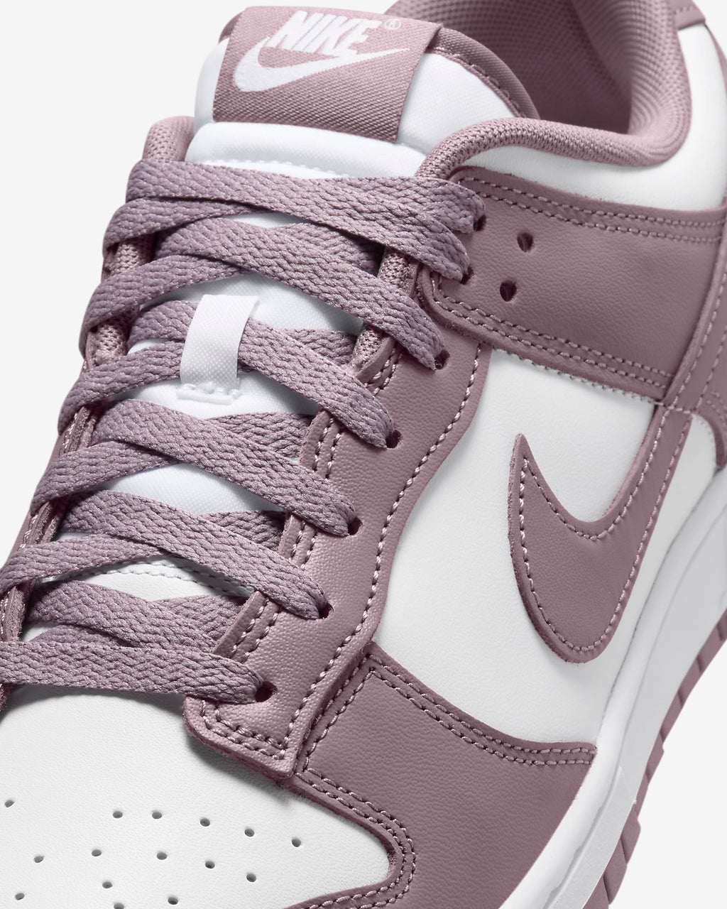 Nike Dunk Low Retro