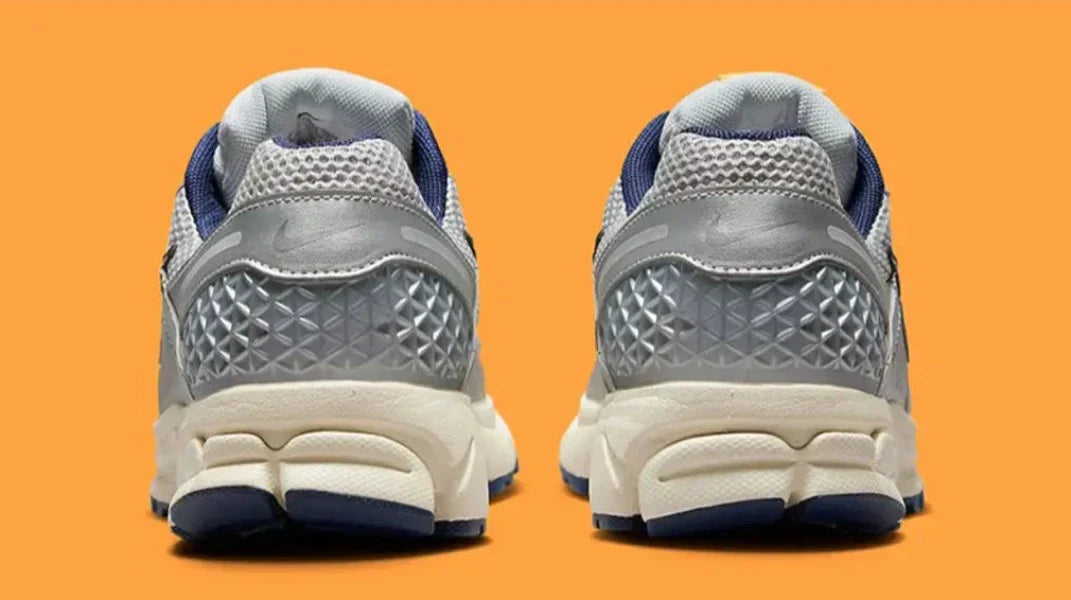 Nike Air Zoom Vomero 5 Shoes